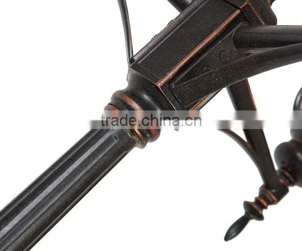 European Style IP44 Three Head Street Die Cast Aluminum Outdoor Pole Light photo-2