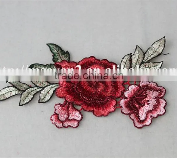2016 Hot Sale Polyester Knitting Fabric Embroidery Patch Flower Printing for Ladies photo-2