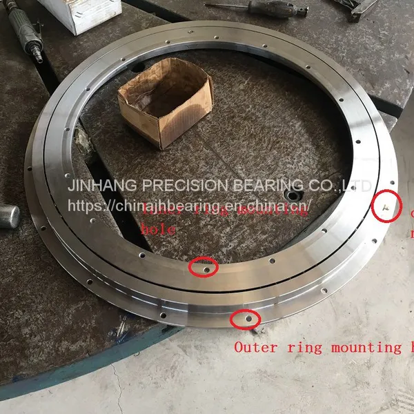 VLI200944N Four Point Contact Ball Slewing Bearing With Gear From China Factory 1048x840x56mm Offer Sample photo-3
