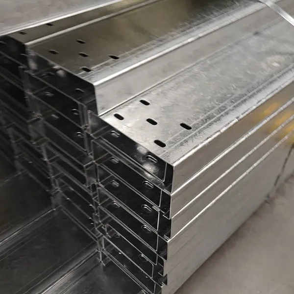 Manufacturer Supply S275JR C Channel Purlin for Roofing Construction Perforated Stainless Steel U Beam Bracket Pvc U Channels photo-4