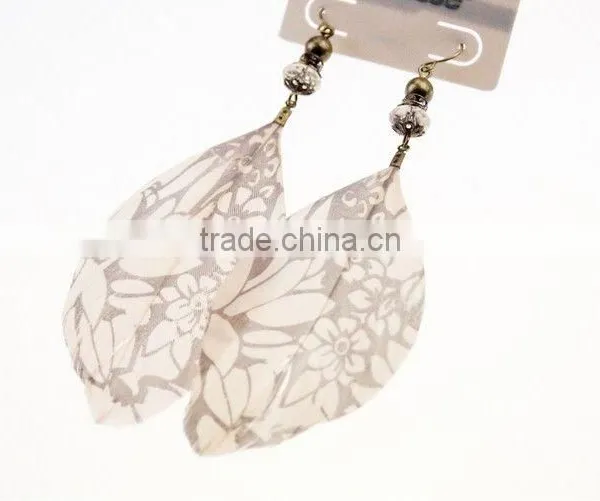 Fashion Feather Earrings