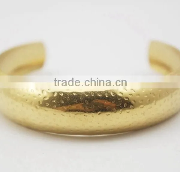 Fashion Gold Jewelry Dubai Stainless Steel Hammered Open Cuff Bracelets Bangles photo-3