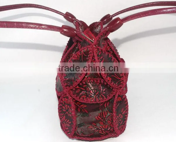 China Handbag Manufacturer Leather Produce Cowhells Material Durable Use Handmade Crochet Design photo-4