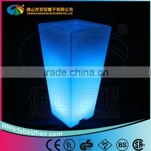 Colors Changing Iluminated LED Garden Outdoor Planter Flower Pot Light photo-3