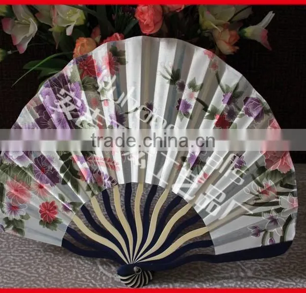 Customized Bamboo Ladies Gift Fan photo-2