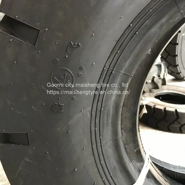 Jinyuan LHD Smooth Tyre 9.75-18 1000 10.00-20 Smooth Engineering Tyre photo-3