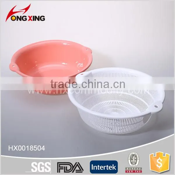 Colorful Round Plastic Kitchen Fruit Sieve With Tray photo-3