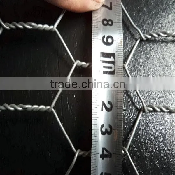 Green/ Black Pvc Coated Hexagonal Wire Mesh photo-2
