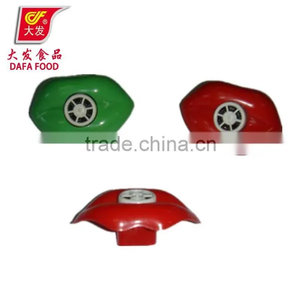 Dafa Tooth Lip With Whistle Toy