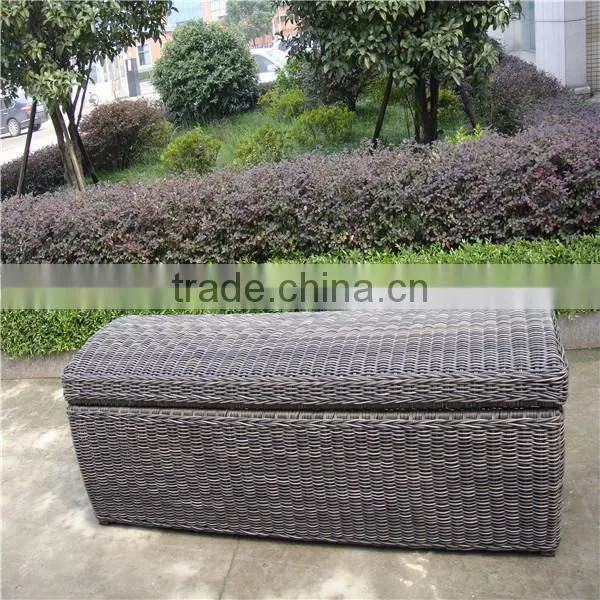 OUTDOOR WICKER STORAGE TRUNK photo-3
