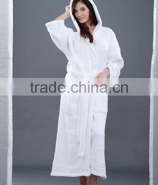 Microfiber and Terry Cloth Hotel Bathrobe photo-6