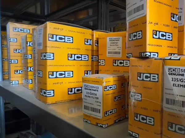 Wholesale JCB 3CX Air Filters Spare Parts Jcb Filter Between Parts JCB Spare Parts Fuel Filter Element photo-3