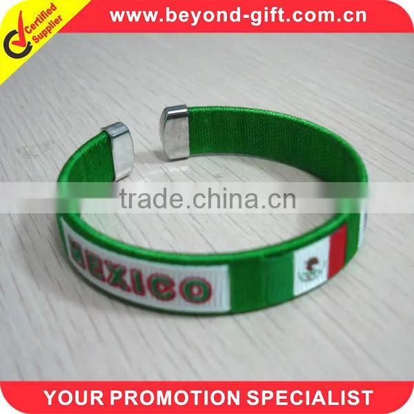 Fans Wholesale Bracelet Plastic