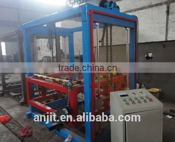 Anti-fore lightweight concrete block machine