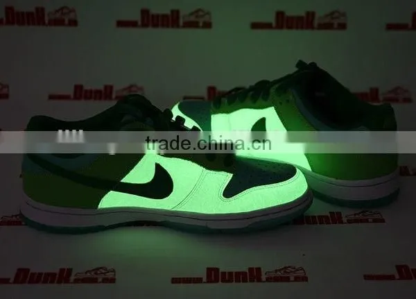 Captain Glow in the Dark Spray Paint photo-2