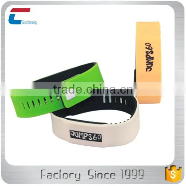 CXJRFID Eco-friendly Waterproof Custom 13.56 Nfc Wristband Silicone Rfid Slicone Wristband photo-3