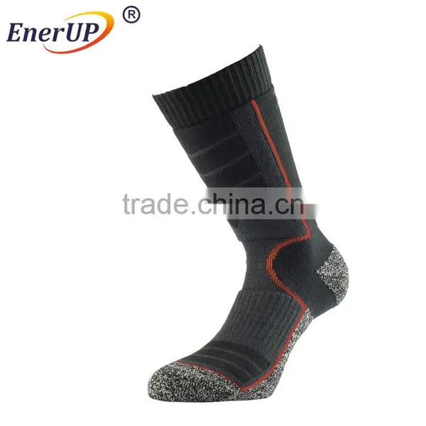 China Reliable Compression Sport High Knee Socks for Reduce Fatigue for Wholesale photo-2