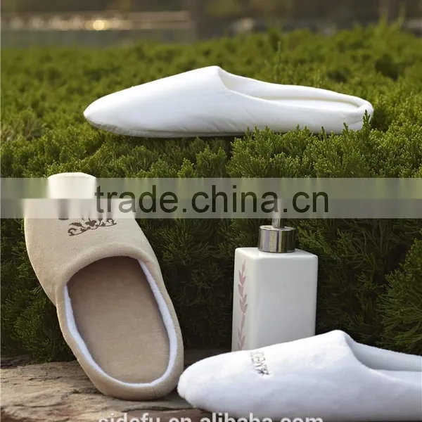 High Quality Customized Embroidered Hotel Coral Fleece Slipper photo-3