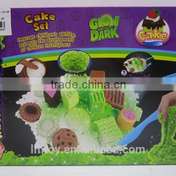 Glow in Dark Beach Playing Sand for Kids,soft Moving Martian Sand for Sale photo-3