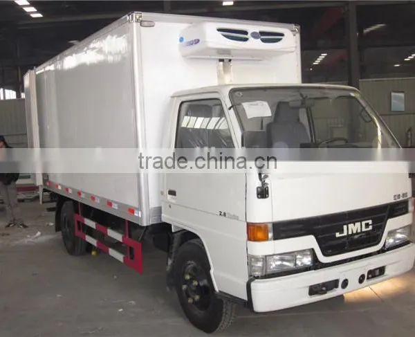 JMC 4*2 4m Length Refrigerated Truck for Supplying Fresh Vegetable photo-3