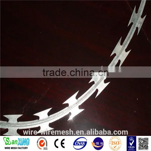 Galvanized BTO-22 Razor Barbed Wire Mesh Fence photo-3