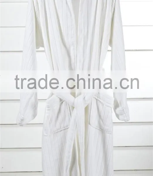 Customized White Shawl Collar Luxury Star Hotel Stripe Velour Bathrobe photo-3
