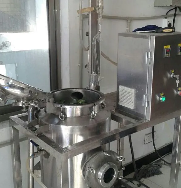 High Quality Agarwood Essential Oil Processing Machine photo-3
