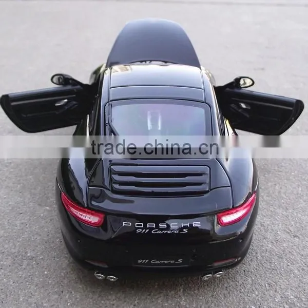 1/18 Scale Alloy Model Car photo-3