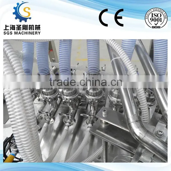 2015 Hot Sale Fully Automatic Plastic Bottle Capping Machine photo-3