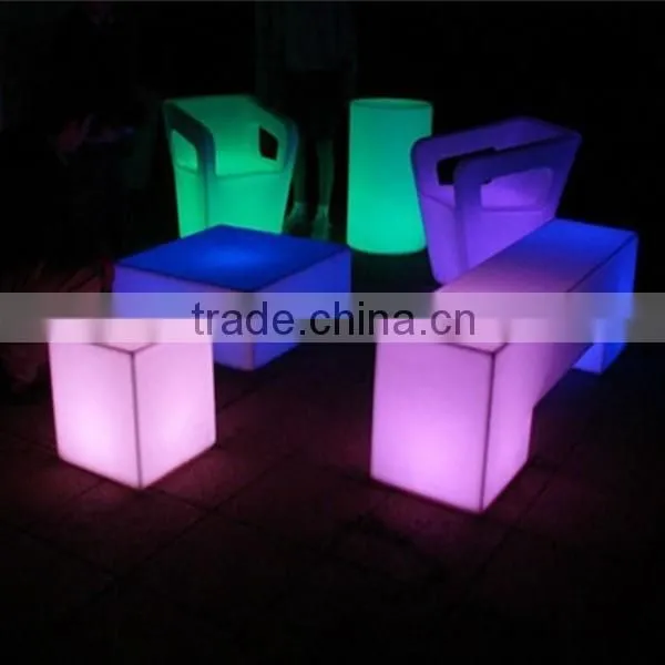 PE Plastic IP54 Lighted Remote Control Colorful Outdoor Relax Chair photo-3