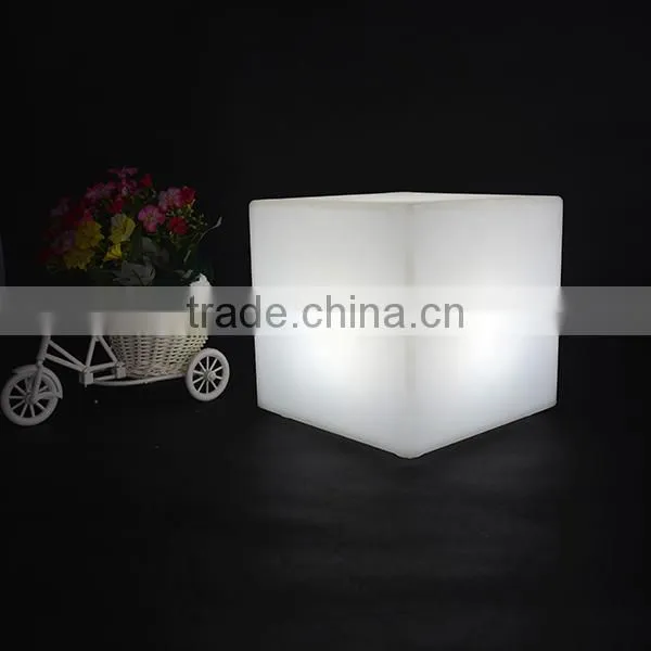 Cordless Lighted Table Lamp With Usb Port for Decoration photo-2