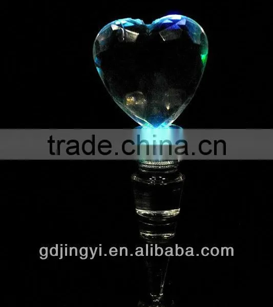 2014 Dongguan New Fanshion Acrylic Wine Stopper With Color Changing LED photo-2