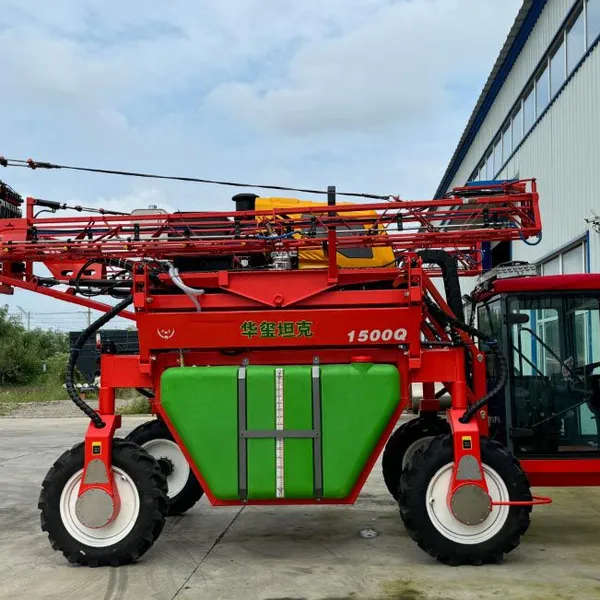 Huaxi1500Qself-propelled Boom Sprayer Corn Sprayer photo-3