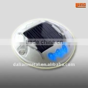 reflective road stud