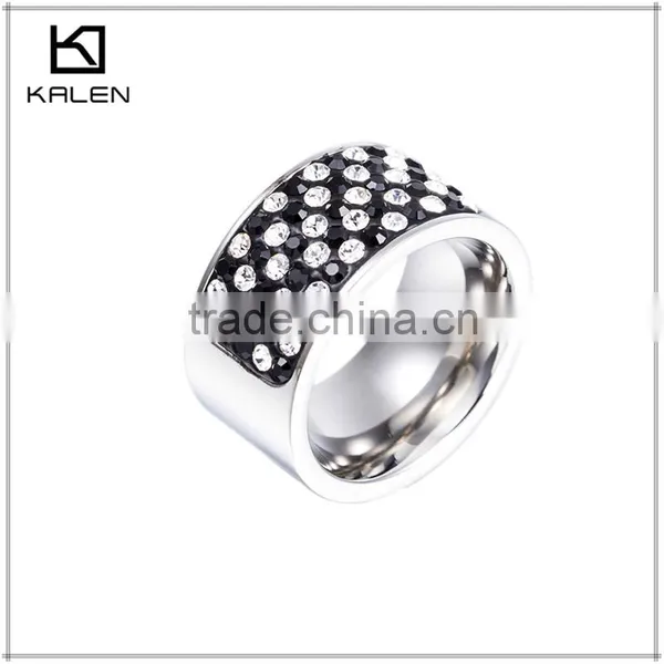 Guangzhou Fashion Black and White Fake Diamond Stainless Steel Jewelry photo-3