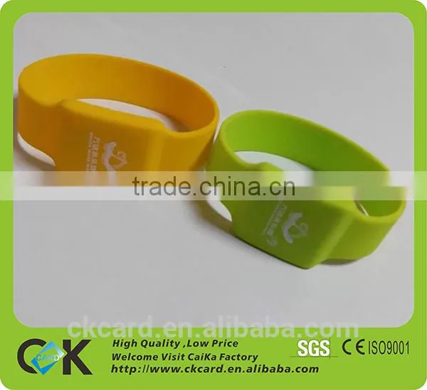Wholesale Sport Bracelet Silicone RFID Wristband With Logo Printing photo-4