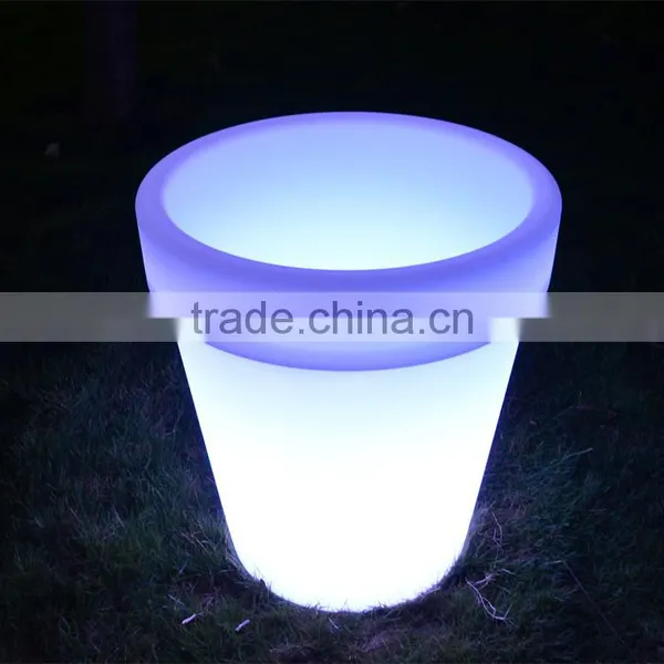 Sun-resistant UV8 Chargeable Outdoor LED Lighted Planter Pot photo-2