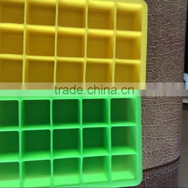 Custom Christmas Silicone Ice Cube Tray photo-2