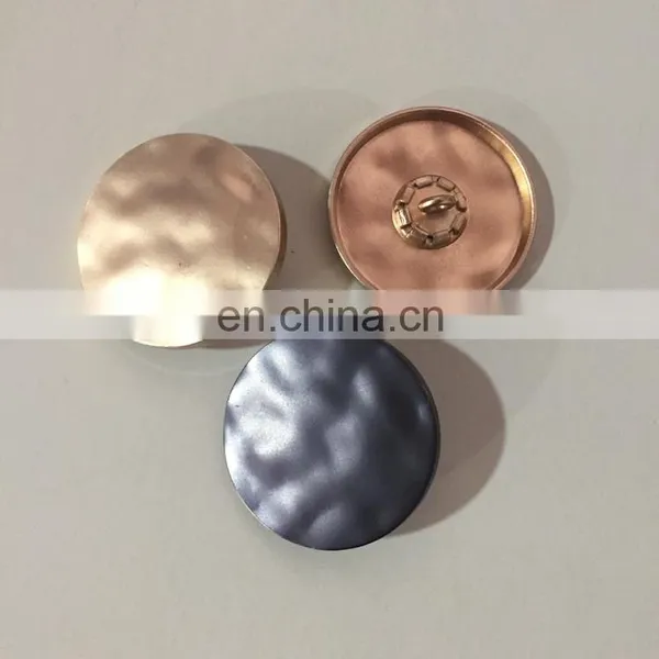 Fashion Antique Gold Metal Zinc Alloy Big Sewing Button With Various Sizes for Coat photo-2