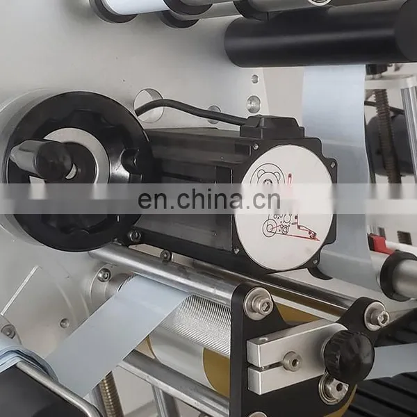 High Quality Automatic Small Round Bottle Ampoule Blood Collection Tube Horizontal Labeling Machine photo-4