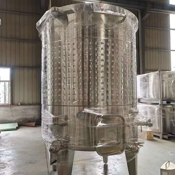 304 Stainless Steel Red Wine Fermentation Tank With Temperature Control System
