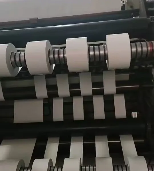 Cast Mirrow Coated Paper Jumbo Roll Hot Melt Adhesive Glassine Liner For Barcode Food Commodity Label Raw Material photo-3