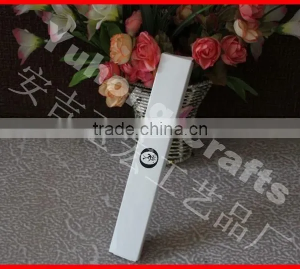 White Paper Box Used for Holding Ladies Fan photo-2