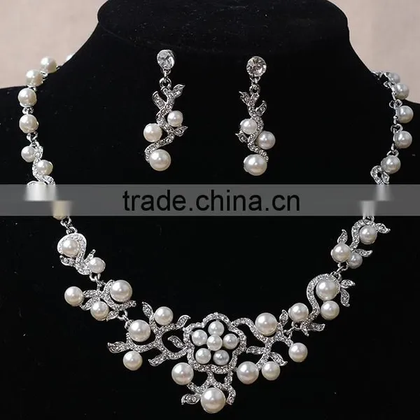 Latest Boutique Jewelry Sets For Women Alloy Pearl Bridal Jewelry Set Wholesale photo-3