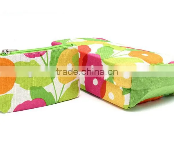2015 New Design 600D Polyester PVC Printing Zipper Cosmetic Bag photo-2
