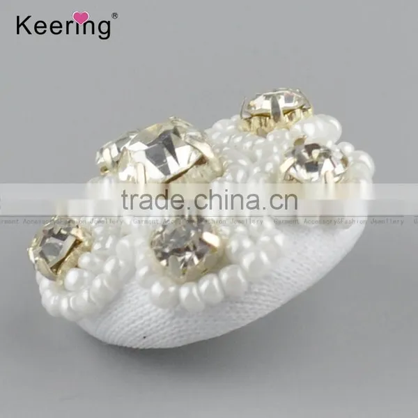 Wholesale Fashionable White Round Rhinestone Buttons for Clothing WBKA-295 photo-3