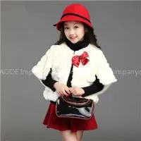 Autumn Winter Fashion Big Bow Warm Faux Fur Girls Coats Cute Flower Girls Cape Jacket Suit