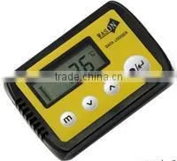 Built-in Probe Temperature & Humidity Data Logger