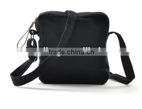 Factory OEM Canvas Travel Sport Shoulder Bag With Main Compartment photo-2