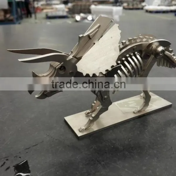 Stainless Steel Eiffel Tower Made via Laser Cutting photo-5